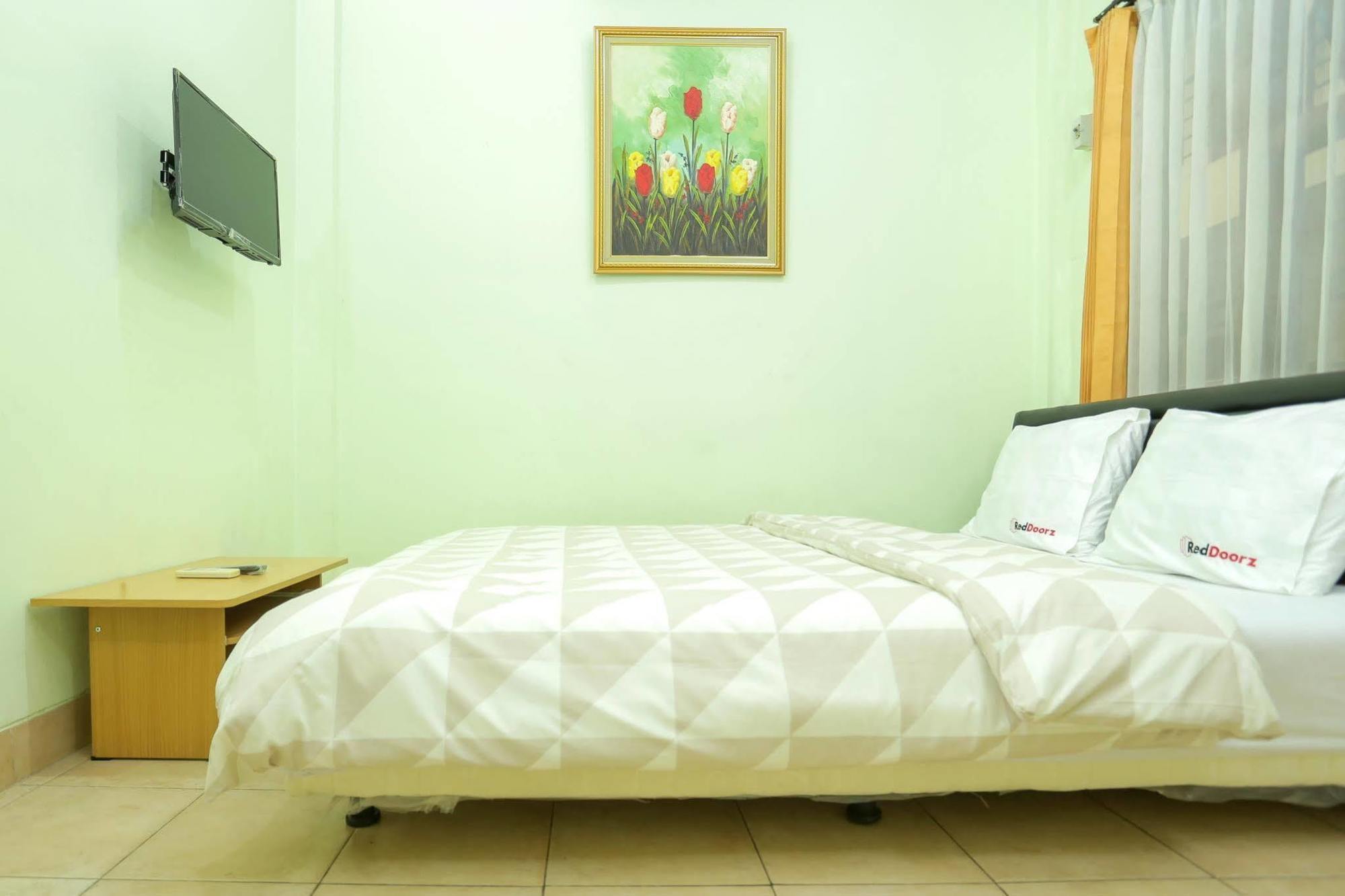 Reddoorz Near Sukajadi Hotel Bandung Exterior photo